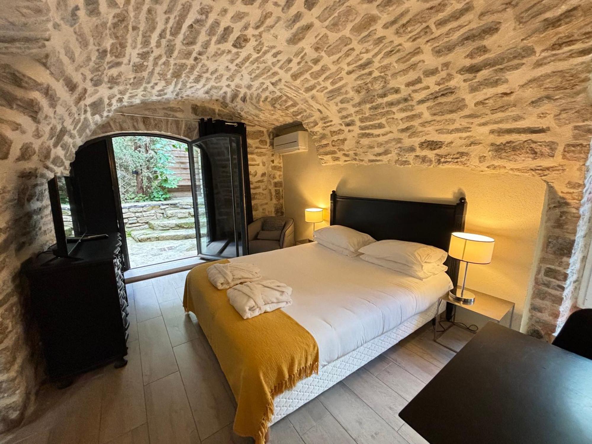 La Maison Des Vendangeurs: Jacuzzi Spa & Seasonal Pool Retreat Martignargues Exterior photo