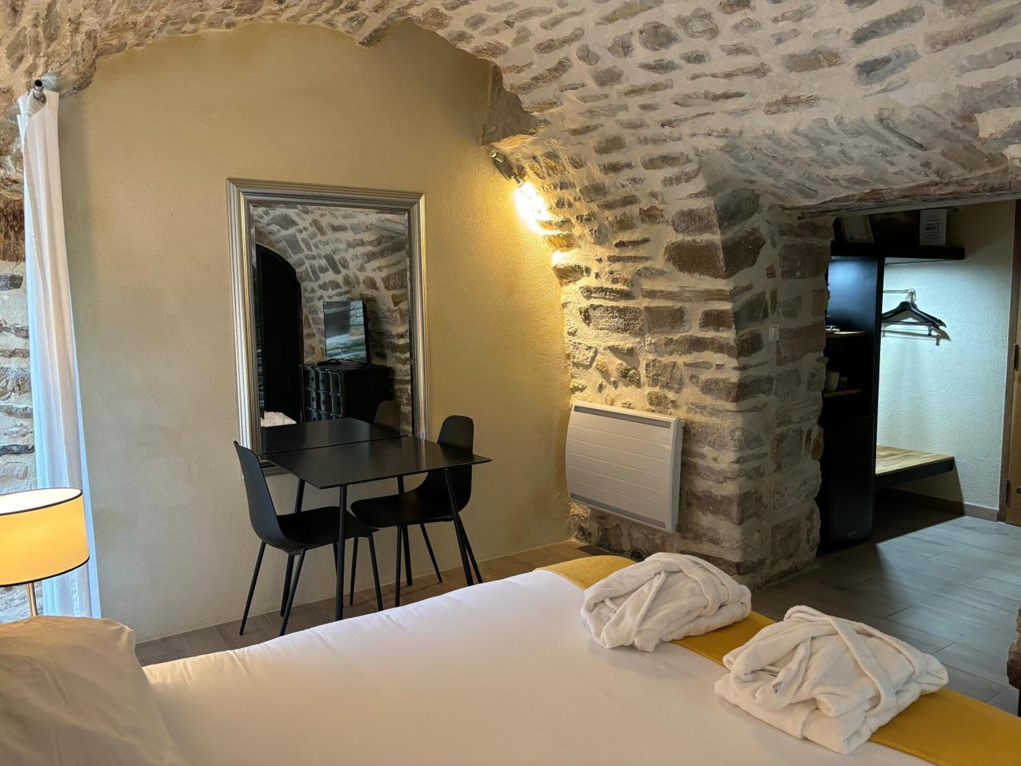 La Maison Des Vendangeurs: Jacuzzi Spa & Seasonal Pool Retreat Martignargues Exterior photo